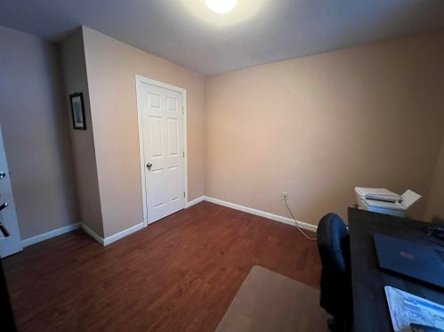 1 Ash St, Northwood NH  03261-3906 exterior