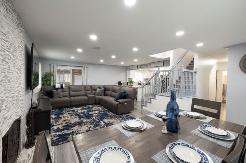 6103 Michelson St, Lakewood CA  90713-1609 exterior
