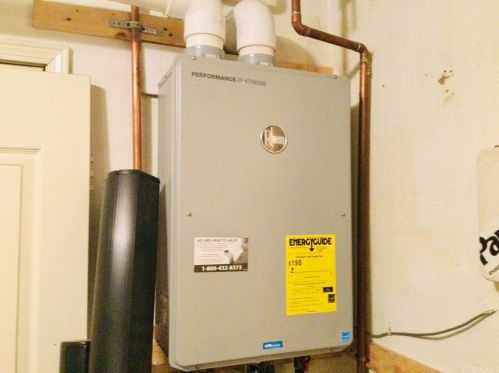 9712 Ramona St, Bellflower CA  90706-7410 exterior