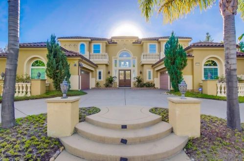11662 Big Canyon Ln, San Diego, CA 92131-4307