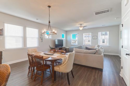 597 Mclernon Trce, Johns Island SC  29455-7814 exterior