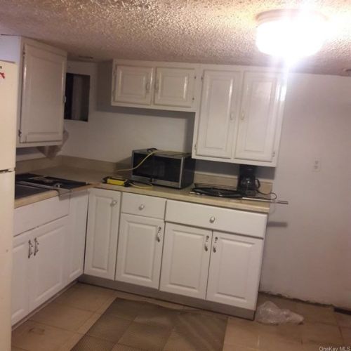 2848 Wickham Ave, Bronx, NY 10469-3418