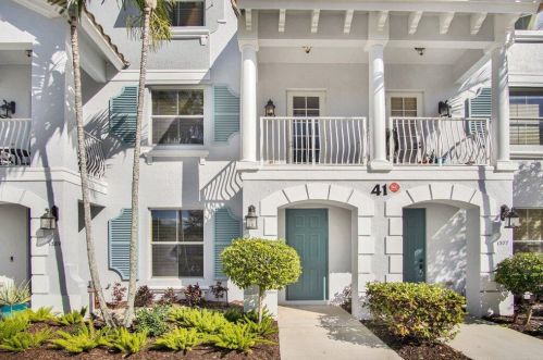 1383 Piazza Pitti, Boynton Beach FL  33426-8273 exterior