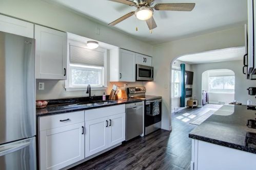240 Elm St, Eau Claire WI  54729-1827 exterior