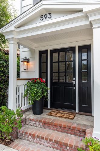 593 26th St, Manhattan Beach CA  90266-2208 exterior