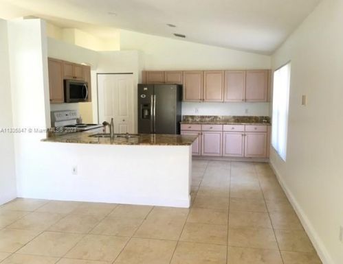 17491 33rd St, Hollywood FL  33029-1695 exterior