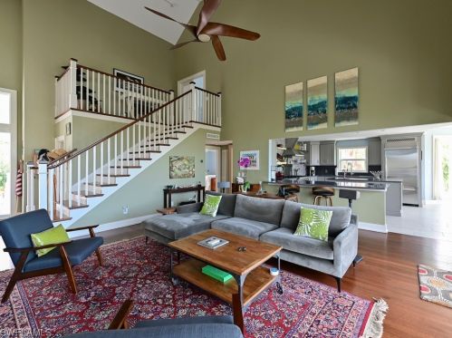 5690 Pne Tree Dr, Sanibel FL 33957-2304 exterior