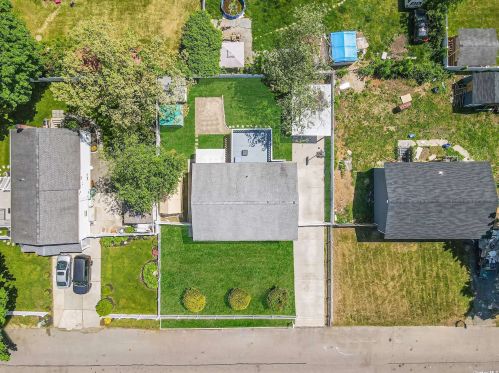 15 29th St, Wheatley Heights NY  11798-3713 exterior