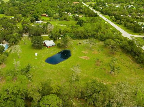 4898 Moore St, Palm City, FL 34990-5219