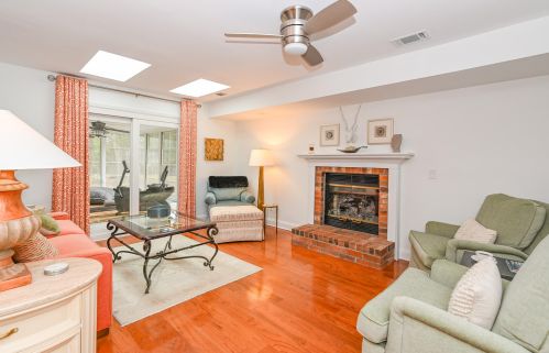 1438 Diamond Blvd, Mount Pleasant SC  29466-9463 exterior