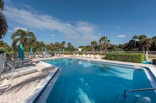 955 Palm View Dr, Naples FL  34110-1276 exterior