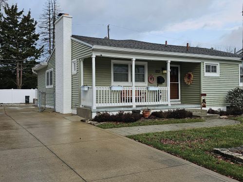 4179 Ashgrove Dr, Darbydale, OH 43123-3377