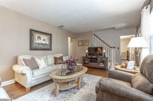 2330 Longfellow Ave, Scotch Plains, NJ 07076-4520
