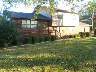 3303 Sumner Dr, Westmoreland, TN 37186-2208