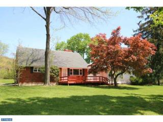 1541 Raders Ln, Bethlehem, PA 18015-5534