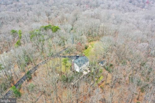 5550 Wide Oak Ct, Woodbridge VA  22192-6036 exterior