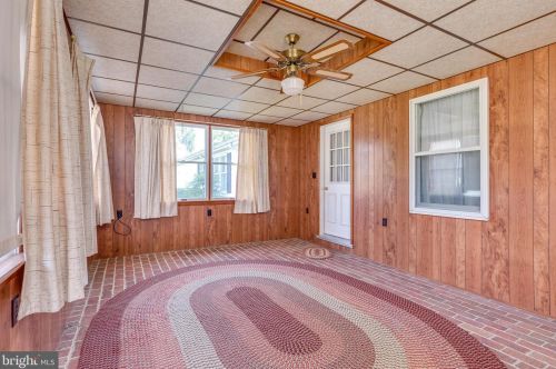 147 Euclid Ave, Charles Town WV  25414-1111 exterior