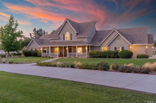 29172 Vallejo Ave, Temecula CA  92592-2302 exterior