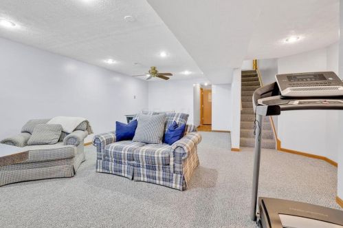 1565 Roscommon Dr, Pataskala OH  43062-7018 exterior