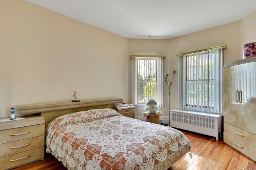 269 Rich Ave, Mount Vernon NY  10550-1511 exterior