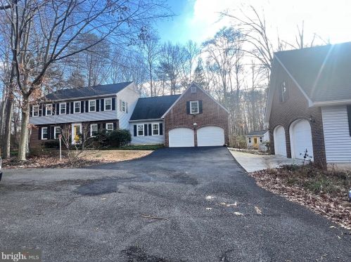 4789 Wellesley Dr, Woodbridge, VA 22192-5731