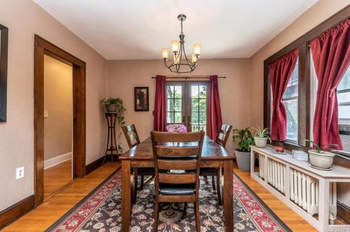 11 Sutton Pl, Crotonville NY  10562-4419 exterior