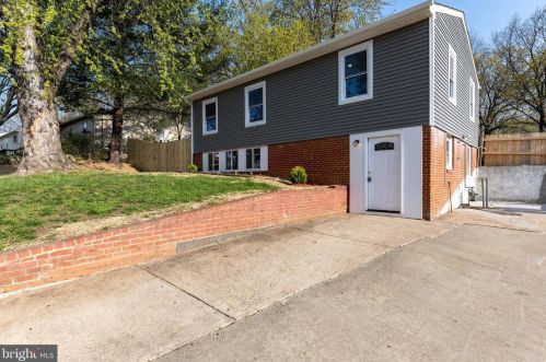 2004 York Dr, Woodbridge VA  22191-2433 exterior