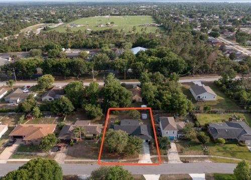 1259 Freeport Dr, Deltona FL  32725-4647 exterior