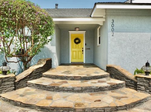 3002 Ostrom Ave, Long Beach, CA 90808-4227