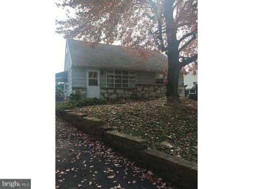 9441 Academy Rd, Philadelphia, PA 19114-2627