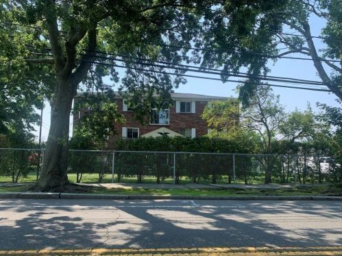 52 Purchase St, Danvers MA  01923-3645 exterior