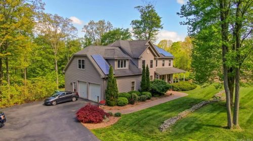 63 Bender Rd, Westtown NY  10998-3505 exterior