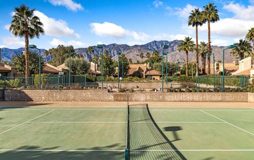 2955 Avery Dr, Palm Springs CA  92264-8765 exterior