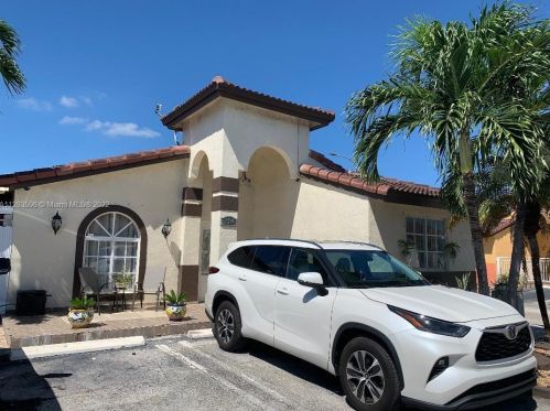 7001 35th Ave, Hialeah, FL 33018-7114