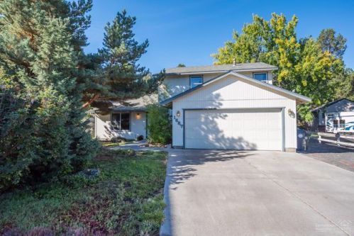 1687 Sonya Ct, Bend, OR 97701-6493