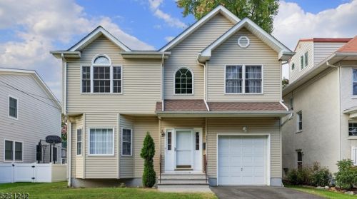 241 Cranford Ave, Cranford NJ  07016-2501 exterior