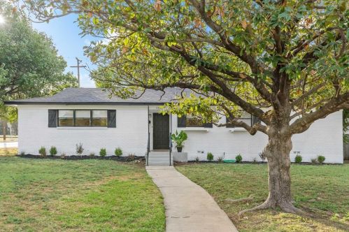 4801 Selkirk Dr, Fort Worth, TX 76109-5045
