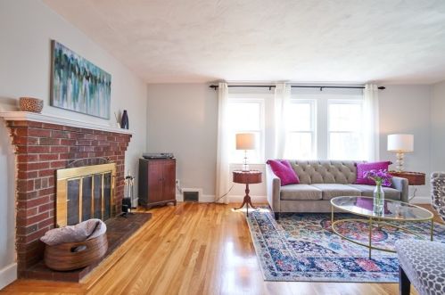 70 Sprague St, Dedham, MA 02026-6331