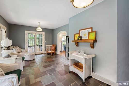 85 Undercliff Rd, Montclair NJ  07042-1616 exterior