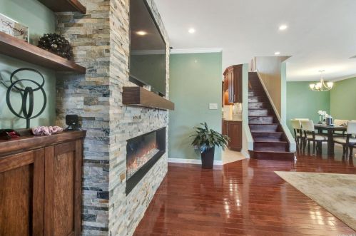 221-14 Murdock Ave, Jamaica, NY 11429-1312