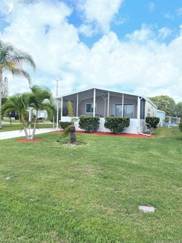 8219 Bitterbush Ln, Fort Pierce, FL 34952-3318