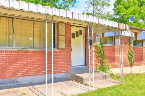 2445 Bluelark Dr, Cincinnati, OH 45231-4176
