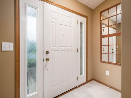 1867 Winding Hollow Dr, Darbydale OH  43123-4784 exterior