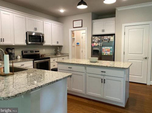 345 Phillips St, Fredericksburg VA  22405-2715 exterior