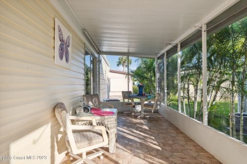 817 Oriole Cir, Sebastian FL  32976-7520 exterior