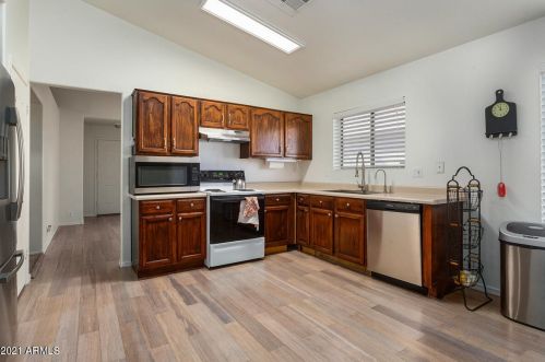 15726 Cottonwood St, Sun City AZ  85374-1439 exterior