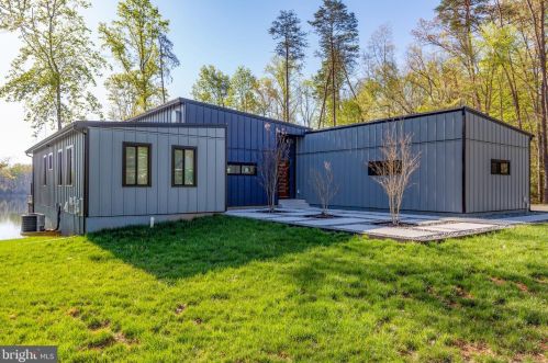 9813 Chessmans Ct, Fredericksburg, VA 22407-1978