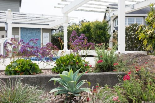 1209 Cameron Ln, Daly City CA  94014-3445 exterior