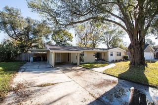 8179 Ladoga Ave, Jacksonville, FL 32217-4038