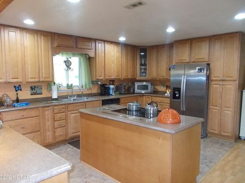 4883 Davis Dr, Marianna FL  32446-6343 exterior